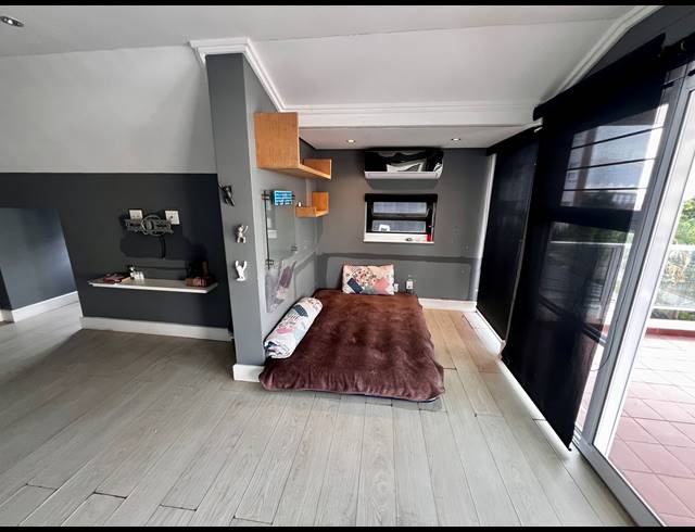 4 BEDROOM FREESTANDING FOR SALE IN WINDERMERE